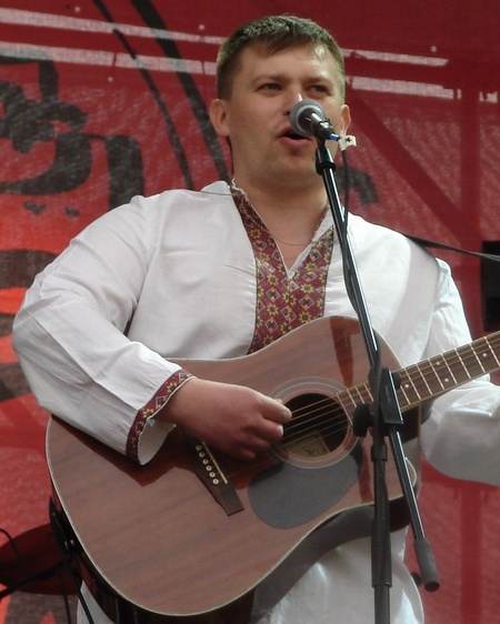 Олег Сухарєв